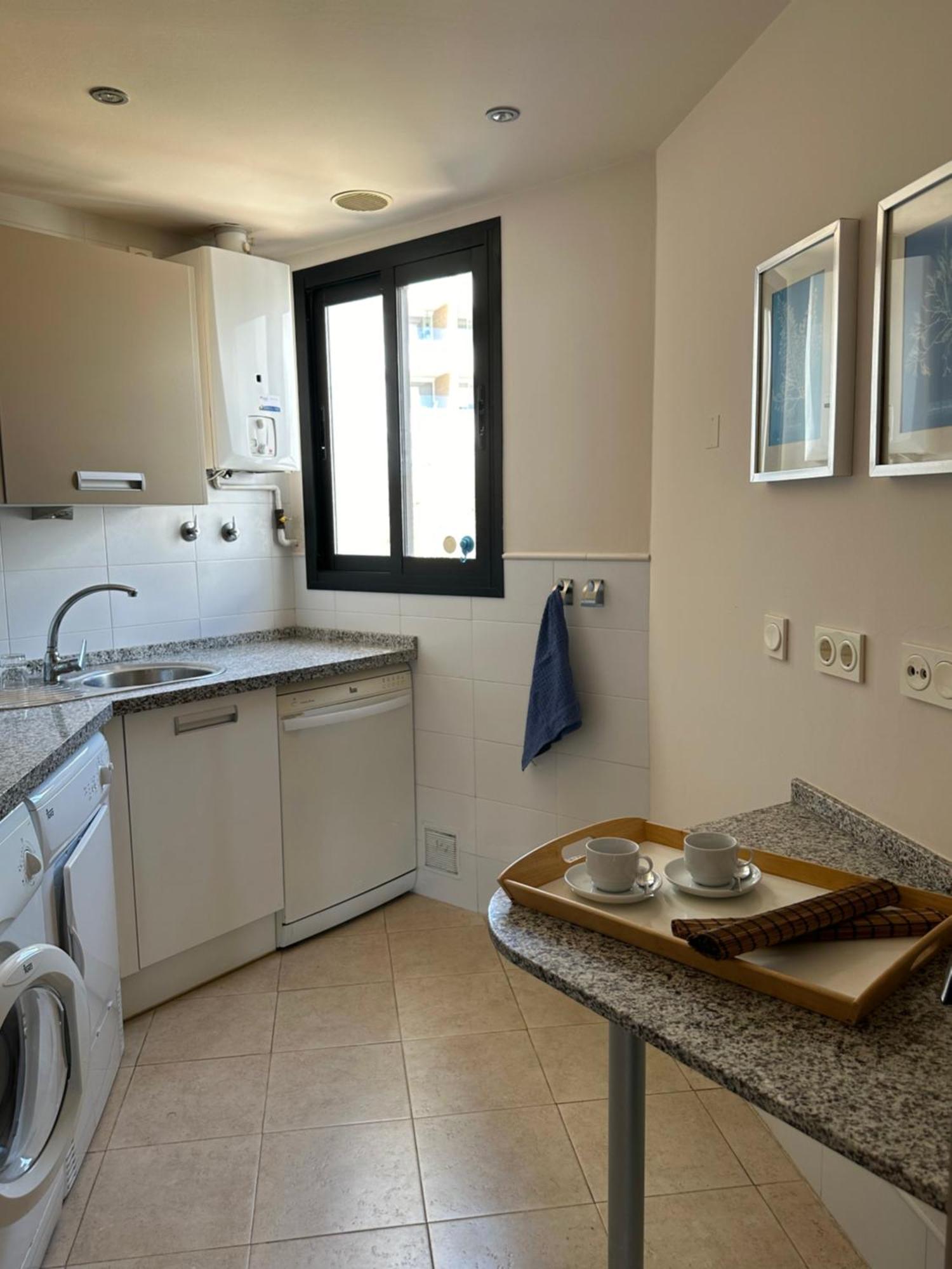 Apartamento Frente Al Mar Con Parking Privado Torrox Ngoại thất bức ảnh